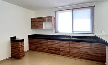 Casa en renta en privada cumbres Novonorte