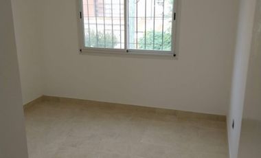 Duplex tres ambientes a Estrenar. San Jose
