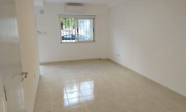 Duplex tres ambientes a Estrenar. San Jose