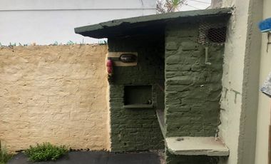 Casa Fondo en venta en Ezpeleta Este