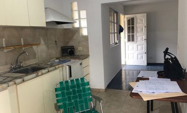 Casa Fondo en venta en Ezpeleta Este