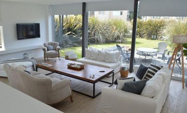 Espectacular Casa Barrio Rumenco