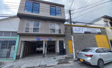 apartamento en arriendo en belalcazar piso 3. Cod A13708