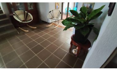 Casa campestre de 262 M2 en 379 mill en La Mesa Cund, URBANA