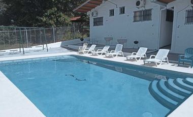 ALQUILO CASA AMOBLADA EN CABAÑAS LAS DELICIAS  SAN CARLOS 1R