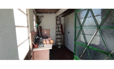 venta casa merlo centro frente banco provincia