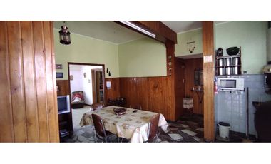 venta casa merlo centro frente banco provincia