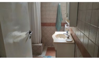 venta casa merlo centro frente banco provincia