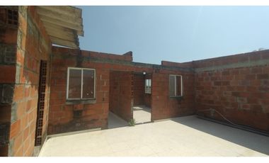 VENTA DE CASA EN LAS FLORES - 3 CASAS - LAS FLORES, JAMUNDI