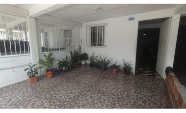 VENTA DE CASA EN LAS FLORES - 3 CASAS - LAS FLORES, JAMUNDI