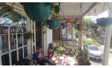 VENTA DE CASA EN LAS FLORES - 3 CASAS - LAS FLORES, JAMUNDI