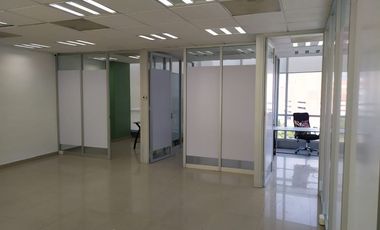 Oficina / Consultorio  en Villas Deportivas Cuernavaca - CRB-969-Of#