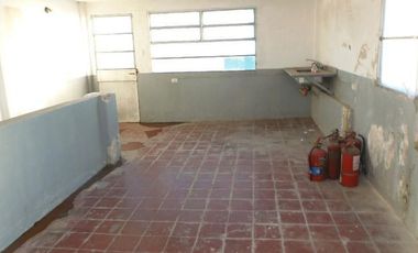 Galpón 900m2 S/lote 560m2 Doble Frente Con 1 Dpto