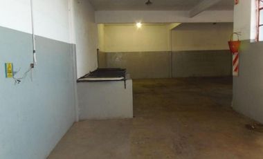 Galpón 900m2 S/lote 560m2 Doble Frente Con 1 Dpto