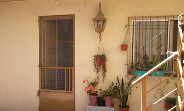 VENTA CASA MULTIFAMILIAR SOBRE LOTE PROPIO, CHILAVERT