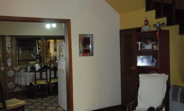 VENTA CASA MULTIFAMILIAR SOBRE LOTE PROPIO, CHILAVERT