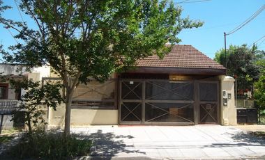 VENTA CASA MULTIFAMILIAR SOBRE LOTE PROPIO, CHILAVERT