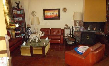 VENTA CASA MULTIFAMILIAR SOBRE LOTE PROPIO, CHILAVERT