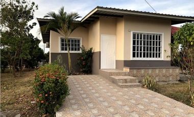 CASA AMOBLADA 3 RECAMARAS VILLA BONITA PENONOME