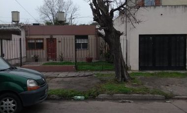 Casa PH en venta en Quilmes Oeste