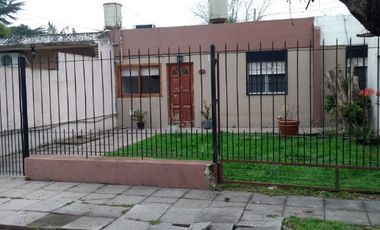 Casa PH en venta en Quilmes Oeste