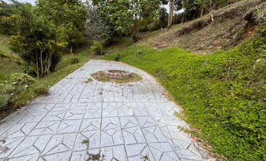 finca en arriendo en vereda mampuesto. Cod A514534