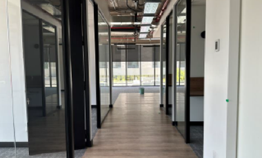 Oficina en Arriendo en Vitacura con Paul Claudel