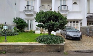 DIJUAL RUMAH MEWAH, ELITE dgn TAMAN di Jl BUKIT INDAH, CIPUTAT
