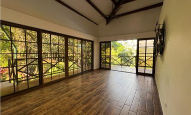 CASA EN ALTOS DEL MARIA CON PISCINA PRIVADA 1318M2 PARA INVERSION