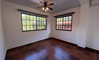 CASA EN ALTOS DEL MARIA CON PISCINA PRIVADA 1318M2 PARA INVERSION