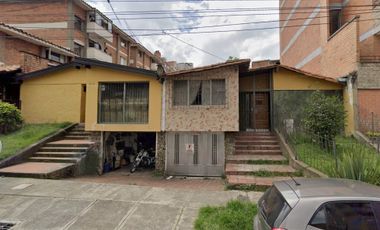 Casa lote en venta Laureles, Medellin
