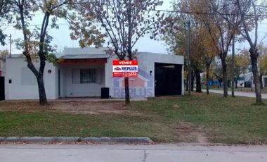 REPLUS LINCOLN VENDE CASA EN GRAL. PINTO