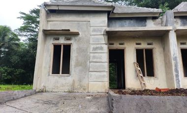 Rumah Dijual Kabupaten Magelang Akses Pinggir Jalan Provinsi