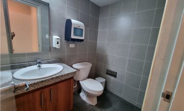 SE ALQUILA OFICINA LISTA PARA OCUPAR EN PUNTA PACIFICA