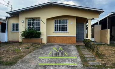 Se Vende Casa en Urbanización Villa las Praderas, Arraijan