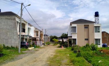 Rumah mewah 2 lt dekat UNPAD ITB IKOPIN JATOS Jatinangor
