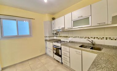 Monoambiente con balcón- Ramos Mejía