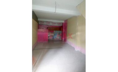 Casa De 2 Pisos En Venta En El Centro De Iquitos | 255 M² | Negocio Puerta A Calle | Excelente Ubicación