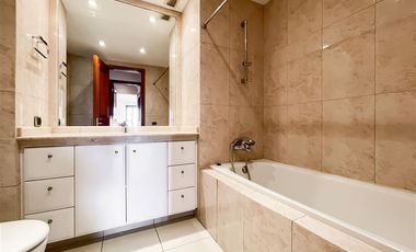 Departamento en venta de 5 dorm. en Vitacura