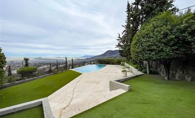 Departamento en venta de 5 dorm. en Vitacura