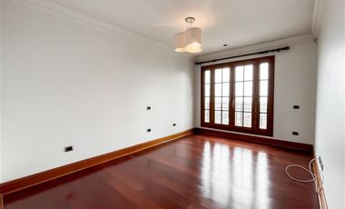 Departamento en venta de 5 dorm. en Vitacura