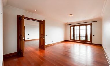 Departamento en venta de 5 dorm. en Vitacura