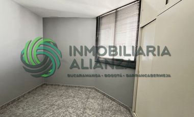 apartamento en arriendo en antonia santos centro. Cod A15905