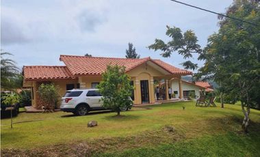 CASA EN ALTOS DEL MARIA CON TERRAZA, ALQUILER NEGOCIABLE