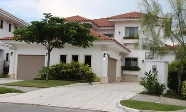 CASA EN SANTA MARIA -  FAIRWAY ESTATE