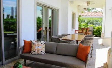 CASA EN SANTA MARIA -  FAIRWAY ESTATE