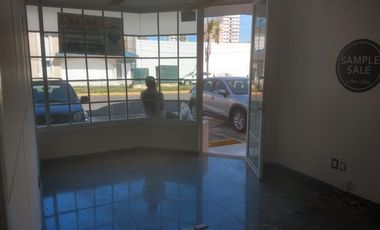 Oficinas desde 50 m² dentro del Fracc. Costa de Oro. Excelente presentacion