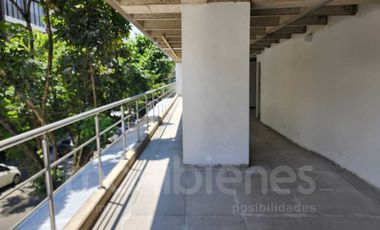 local en arriendo en  cabañas. Cod A67446