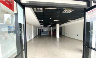 Se Alquila local comercial de 305m2 en VIA ESPAÑA $5,000