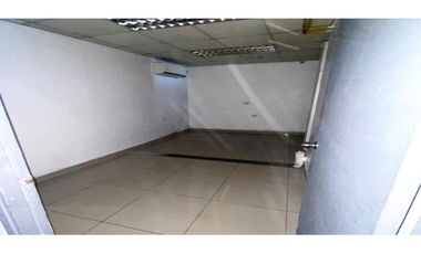 Se Alquila local comercial de 305m2 en VIA ESPAÑA $5,000
